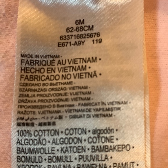 🏷️ 3 for $10 
long sleeve onesie - Picture 8 of 9